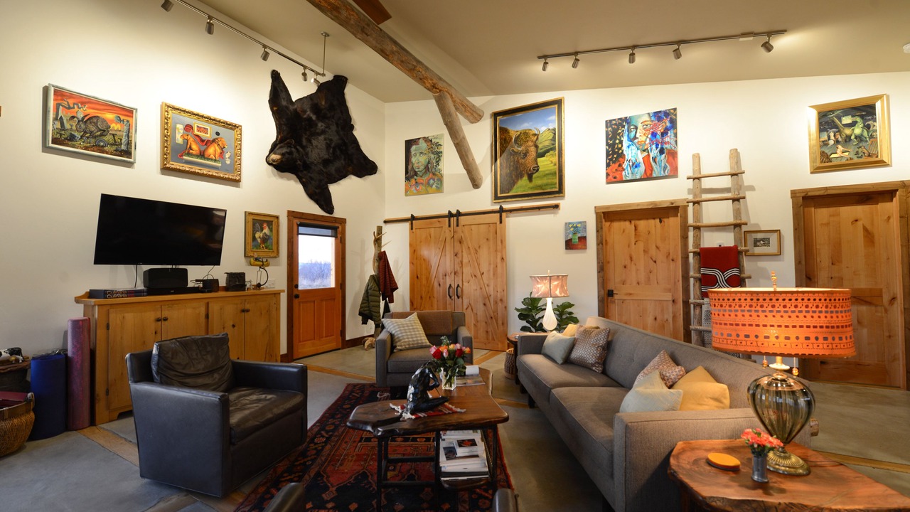 Photo of Livingroom in Victor