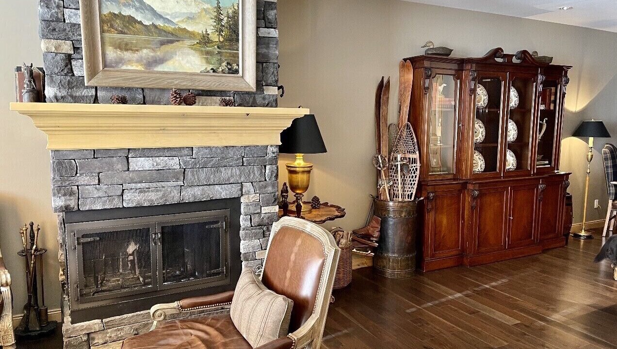 Photo of Livingroom in Elkhorn Village