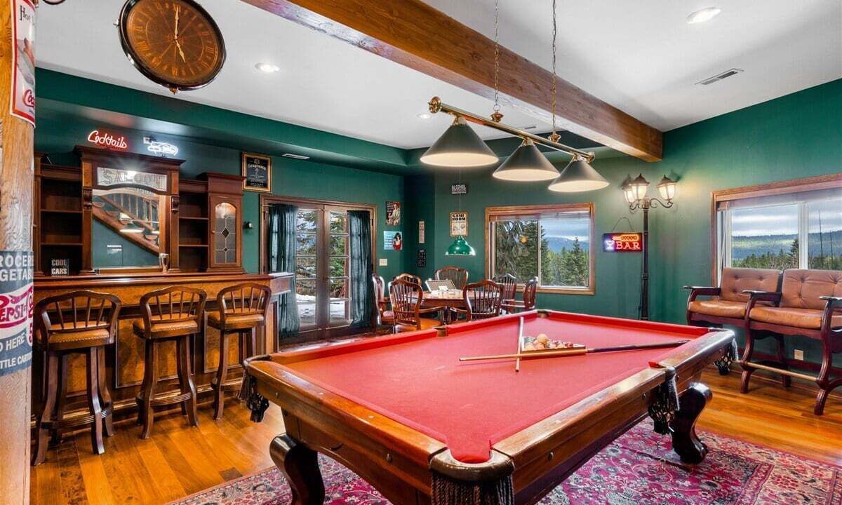Photo of Bedroom in Leavenworth