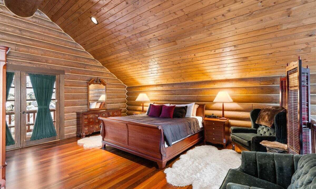Photo of Bedroom in Leavenworth
