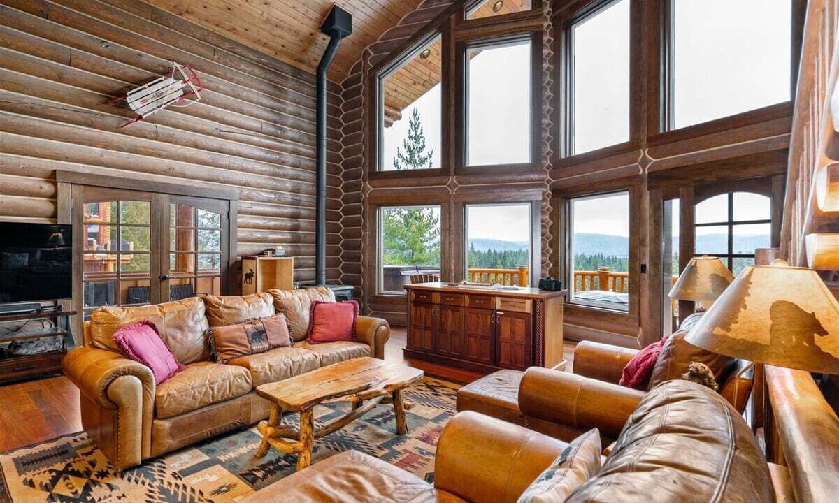 Photo of Livingroom in Leavenworth