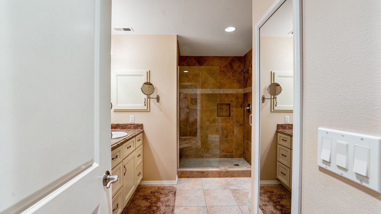 Photo of Bathroom in Chelan