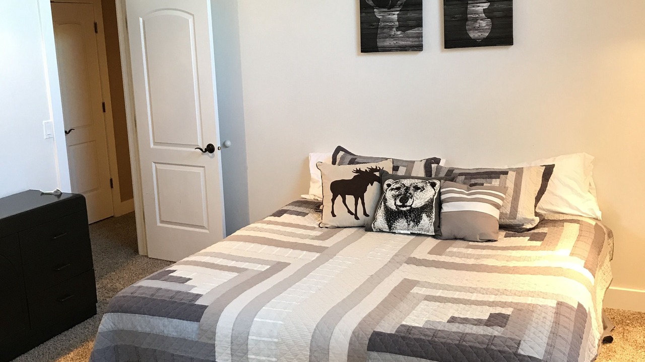 Photo of Bedroom in Fish Haven
