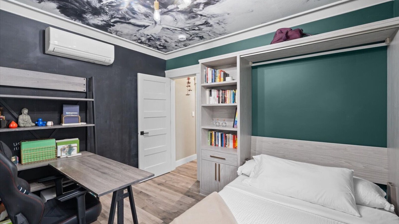 Photo of Bedroom in Whittier Heights