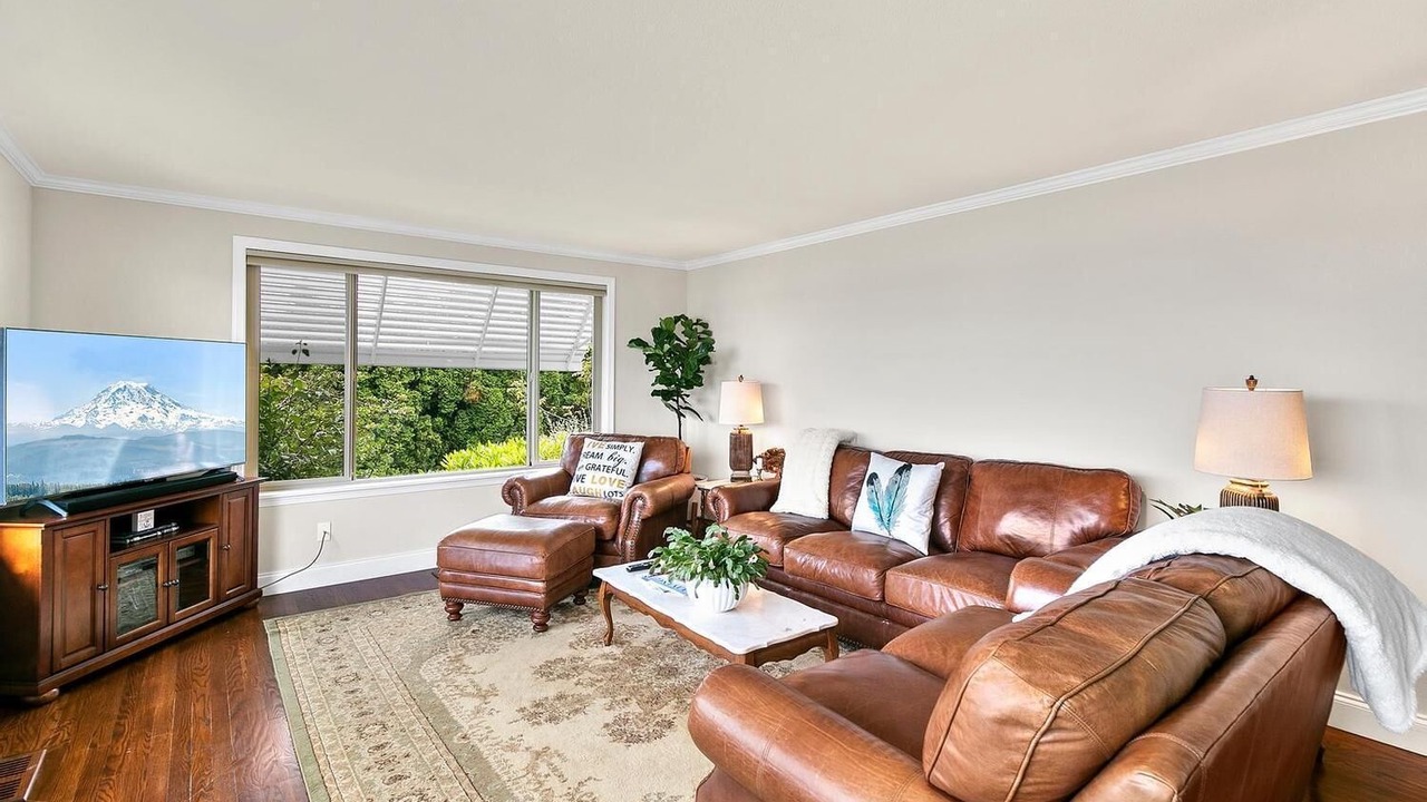 Photo of Livingroom in Gig Harbor