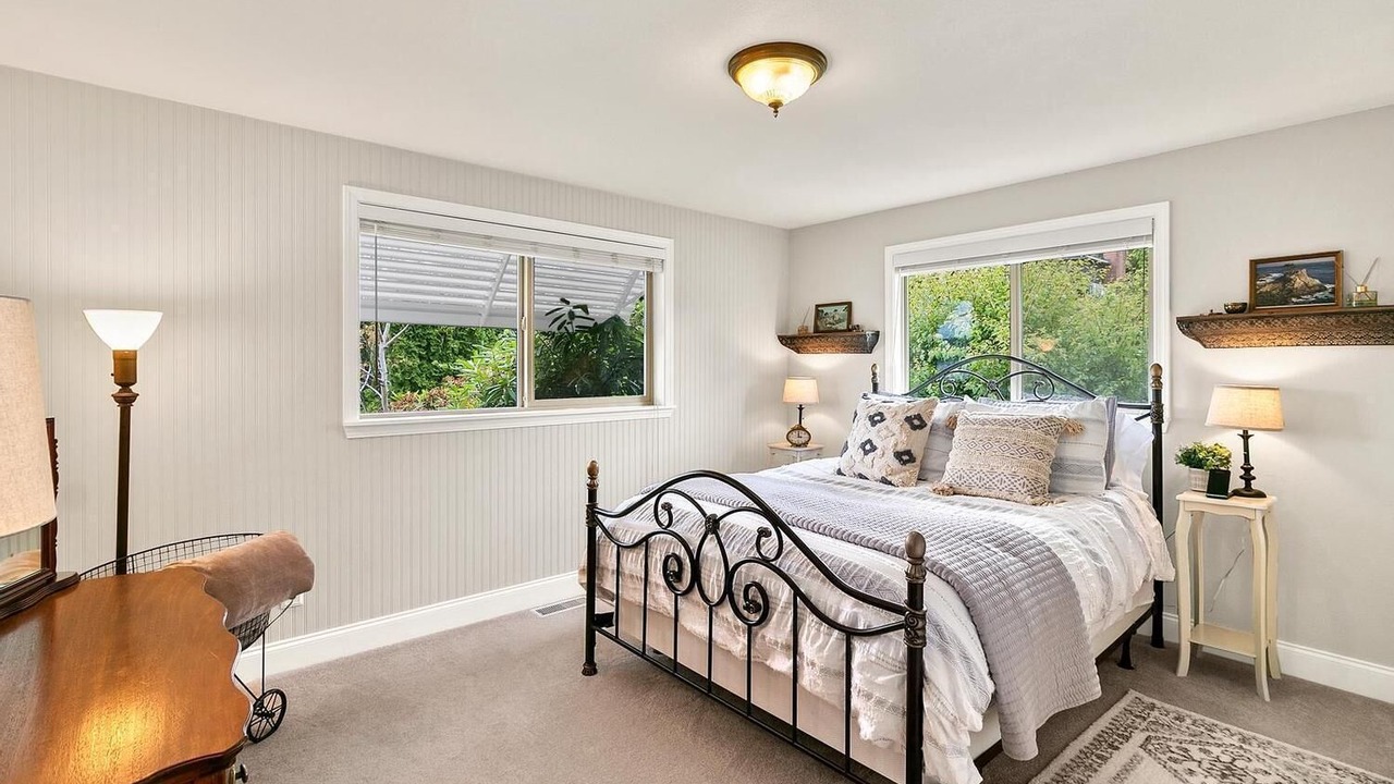 Photo of Bedroom in Gig Harbor