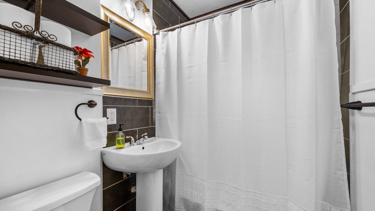 Photo of Bathroom in Fairpark