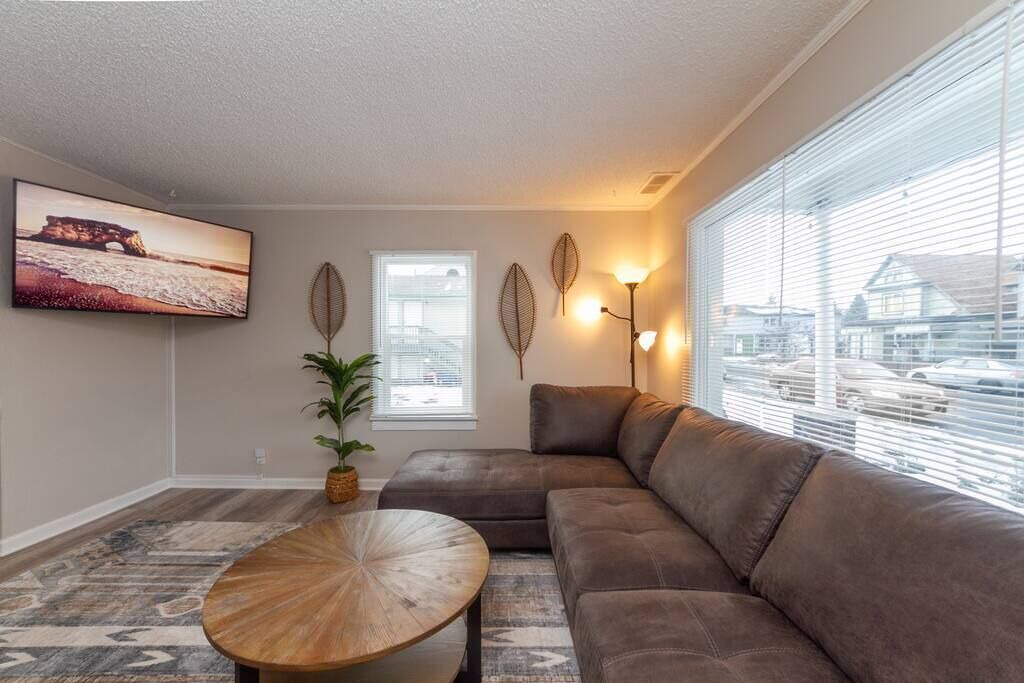 Photo of Livingroom in West Central
