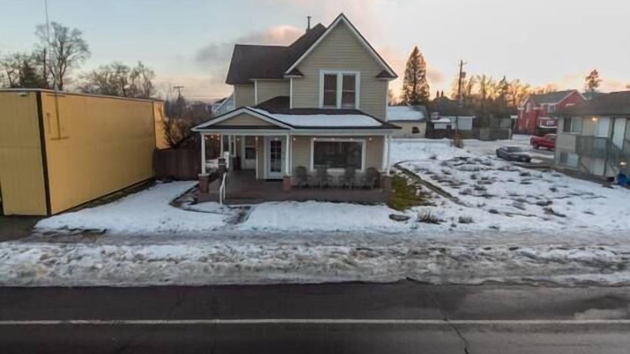 Photo of Outdoor in West Central