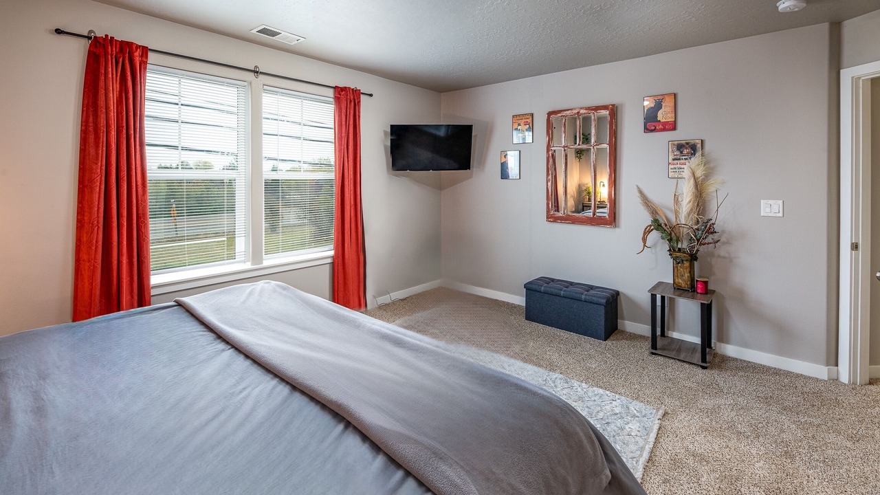 Photo of Bedroom in Corvallis