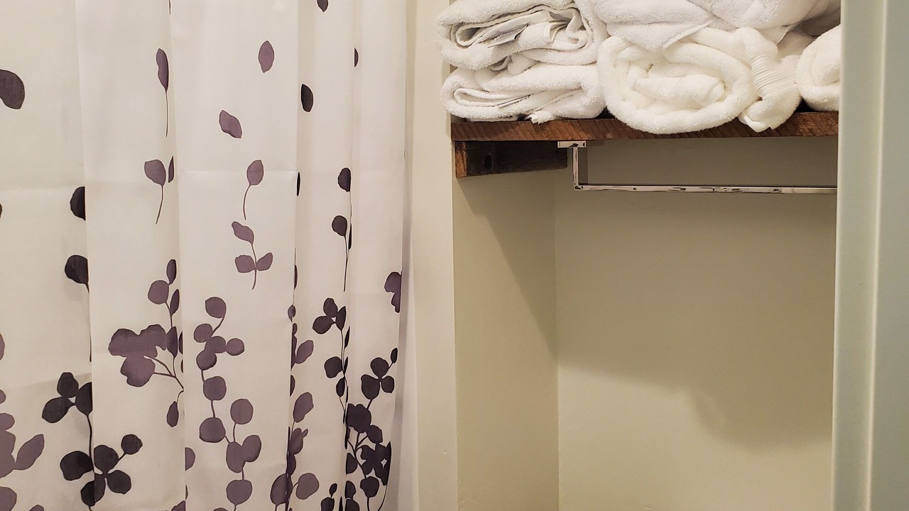 Photo of Bathroom in Sweet