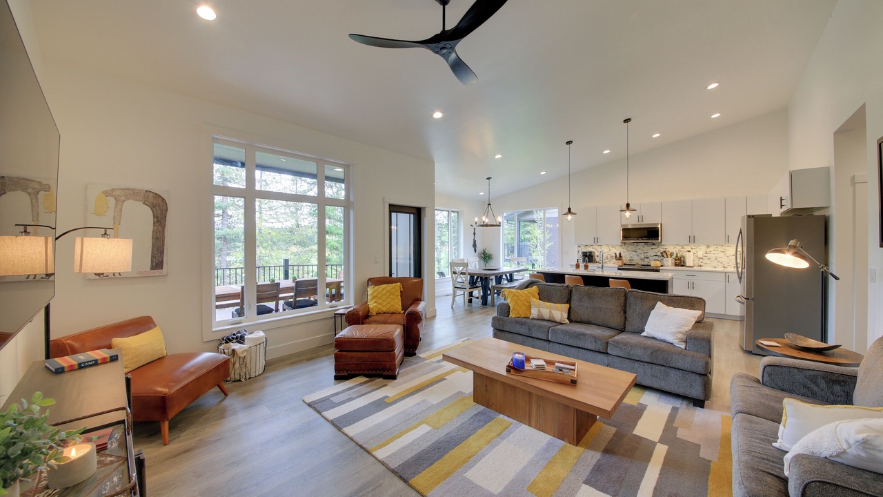 Photo of Livingroom in Priest River