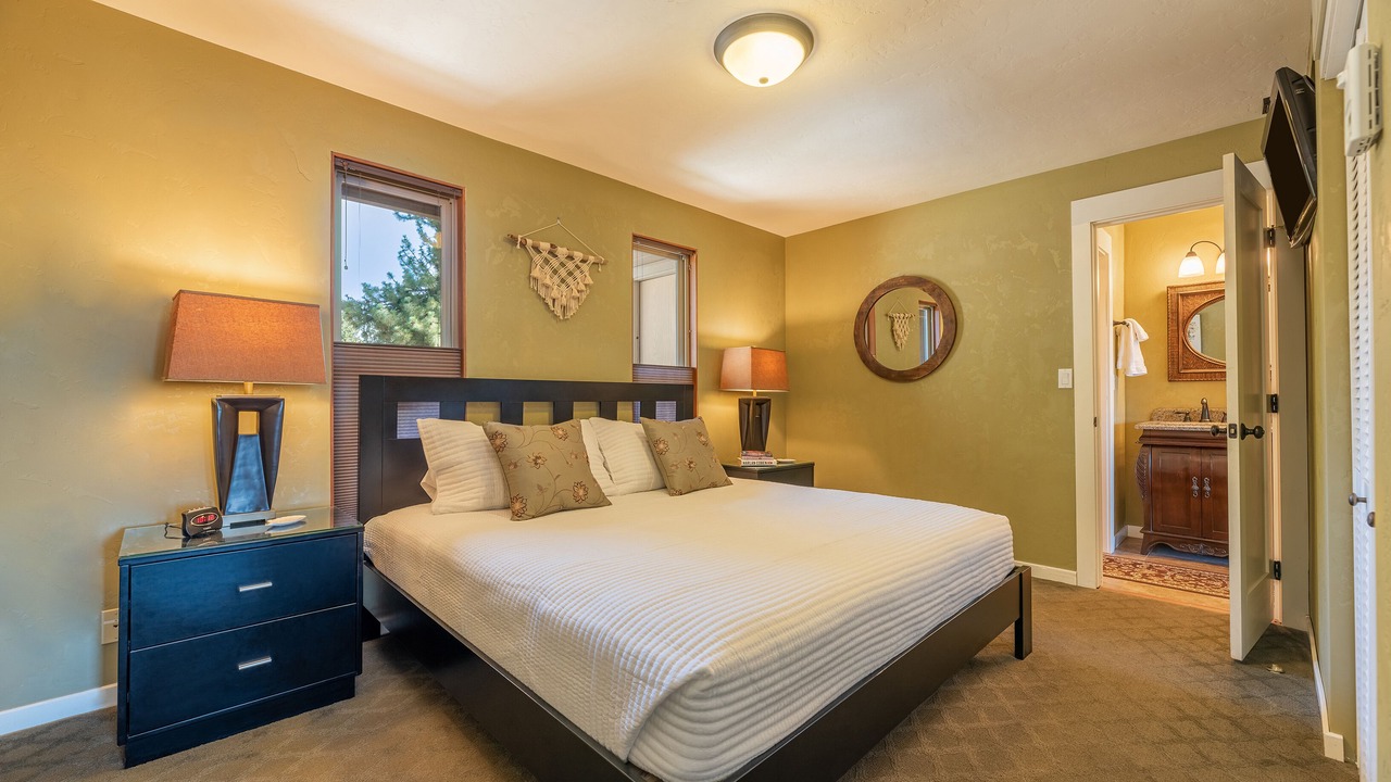 Photo of Bedroom in Bend