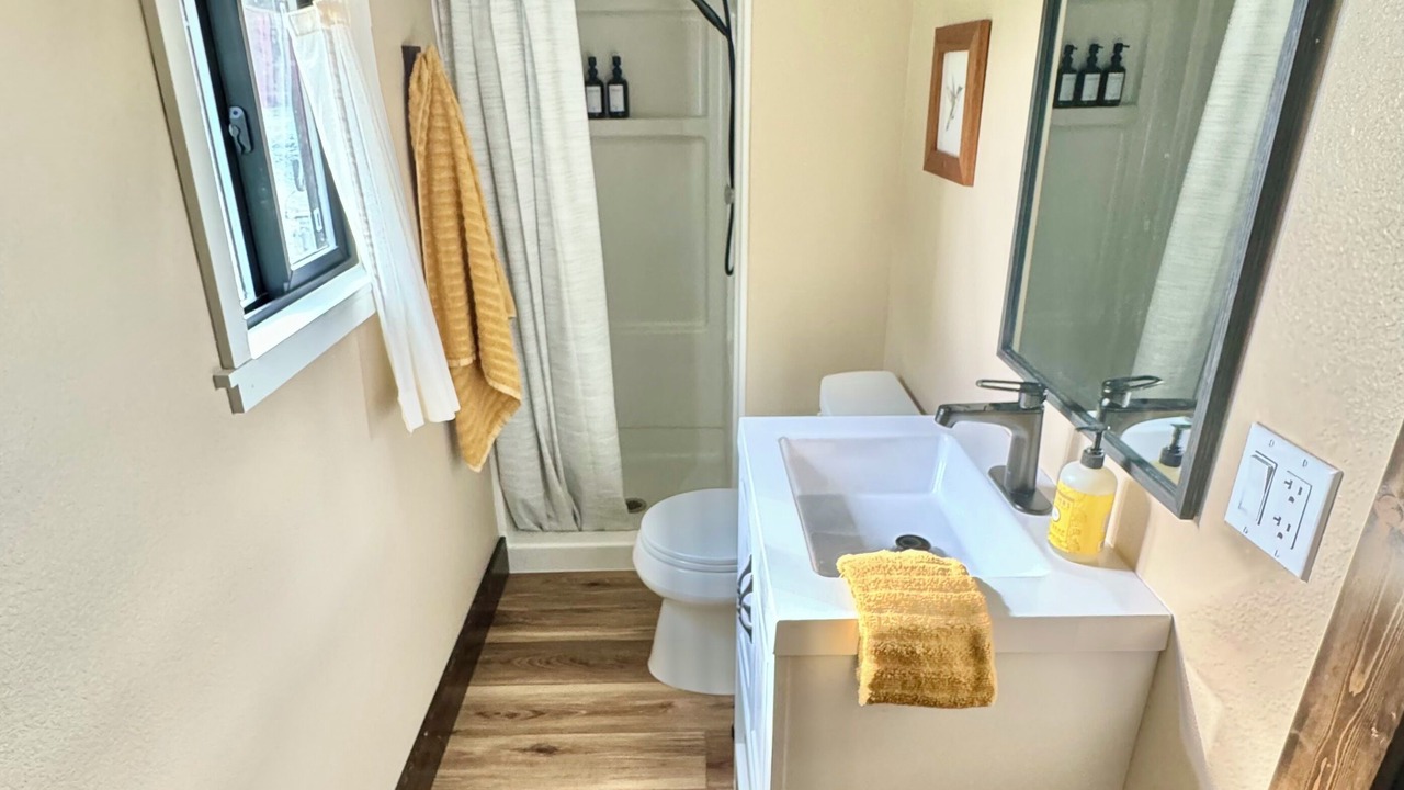 Photo of Bathroom in Tonasket