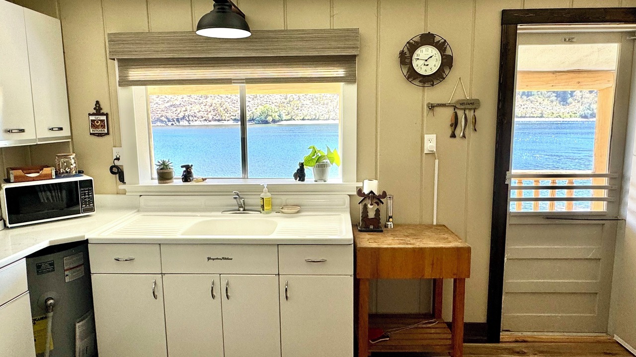Photo of Kitchen in Tonasket