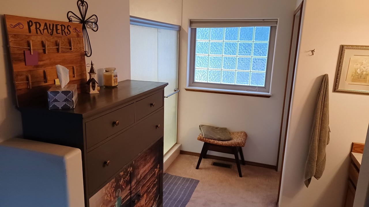 Photo of Bathroom in Buhl