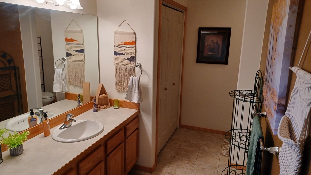 Photo of Bathroom in Buhl