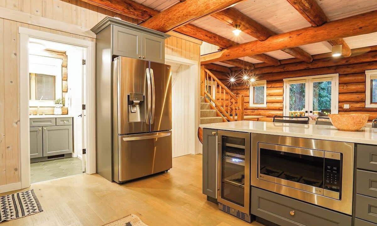 Photo of Kitchen in Glacier