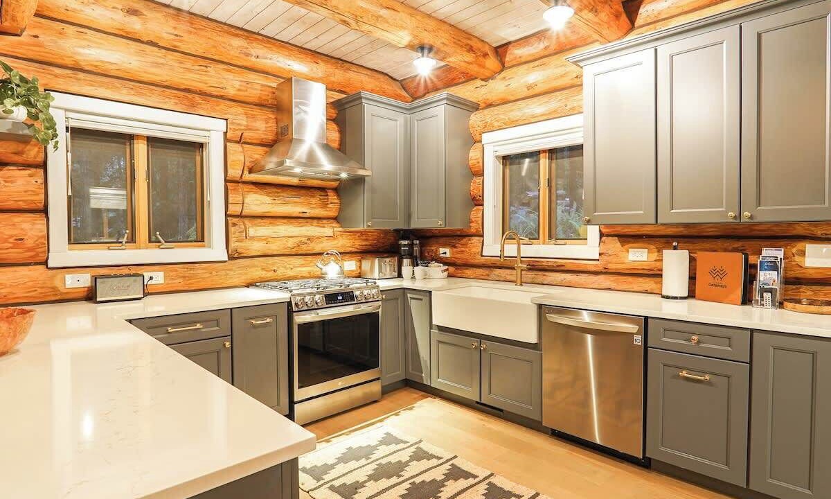 Photo of Kitchen in Glacier