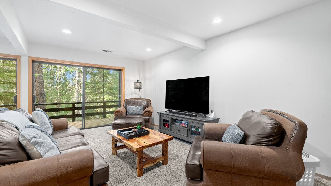 Photo of Bedroom in Black Butte Ranch