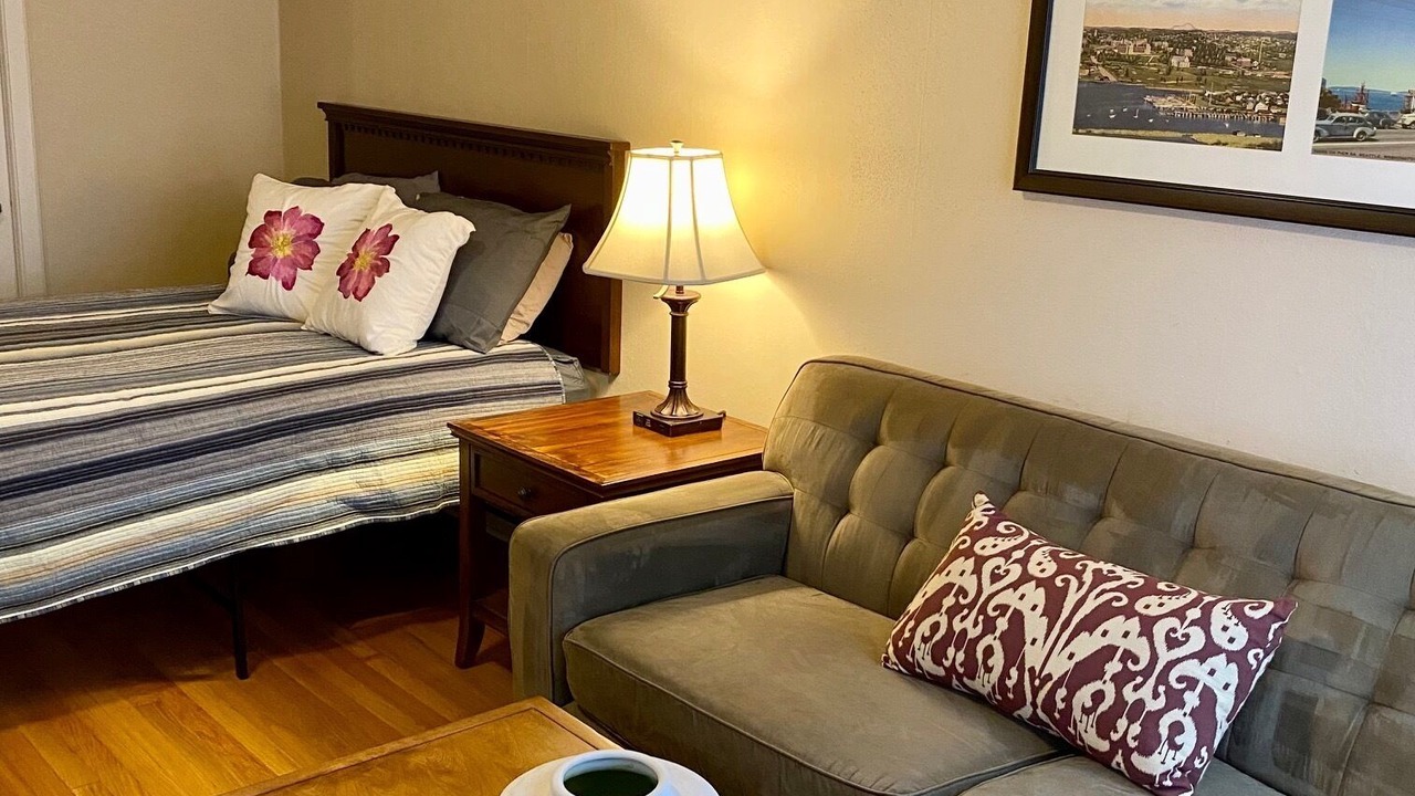 Photo of Bedroom in University District