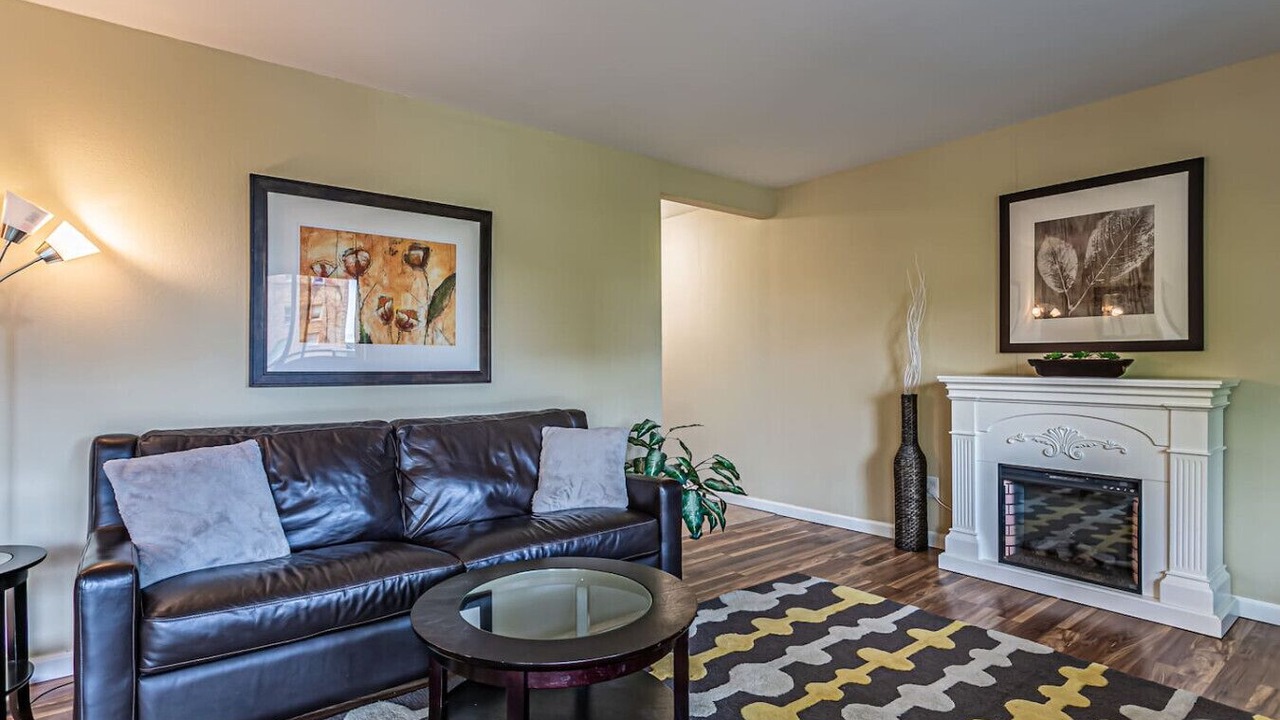 Photo of Livingroom in North End