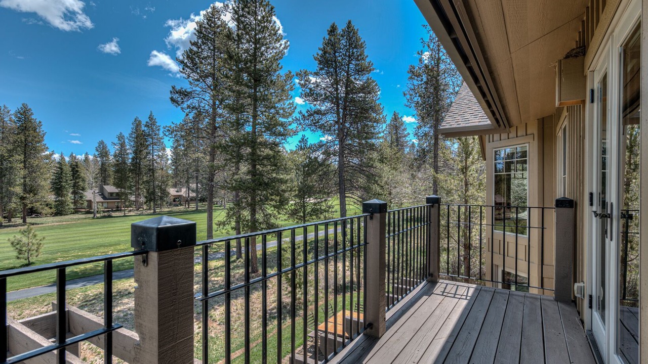Photo of Patio Balcony in Sunriver