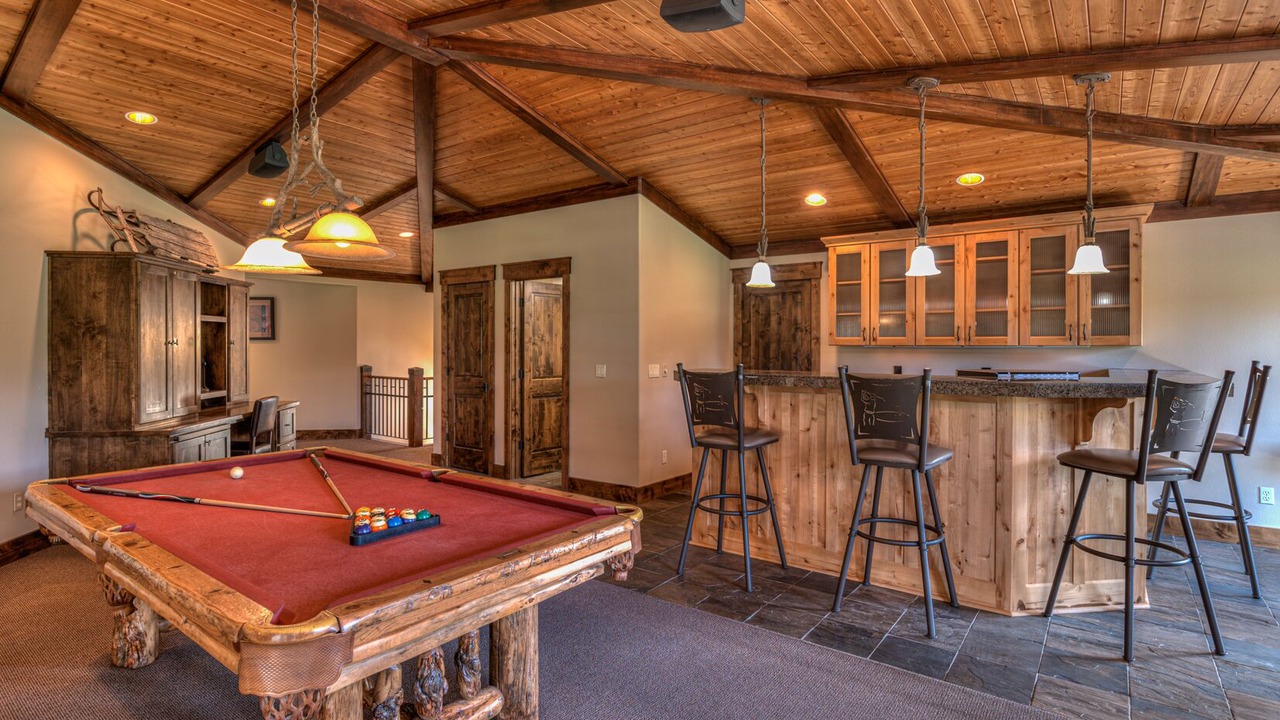 Photo of Bedroom in Sunriver