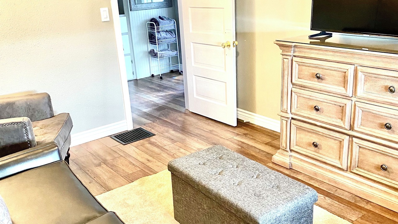 Photo of Livingroom in North End