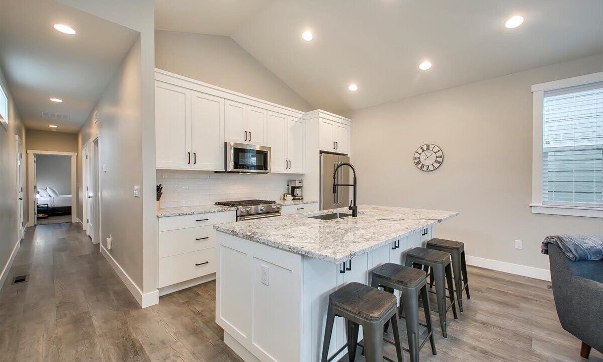 Photo of Kitchen in Depot Bench