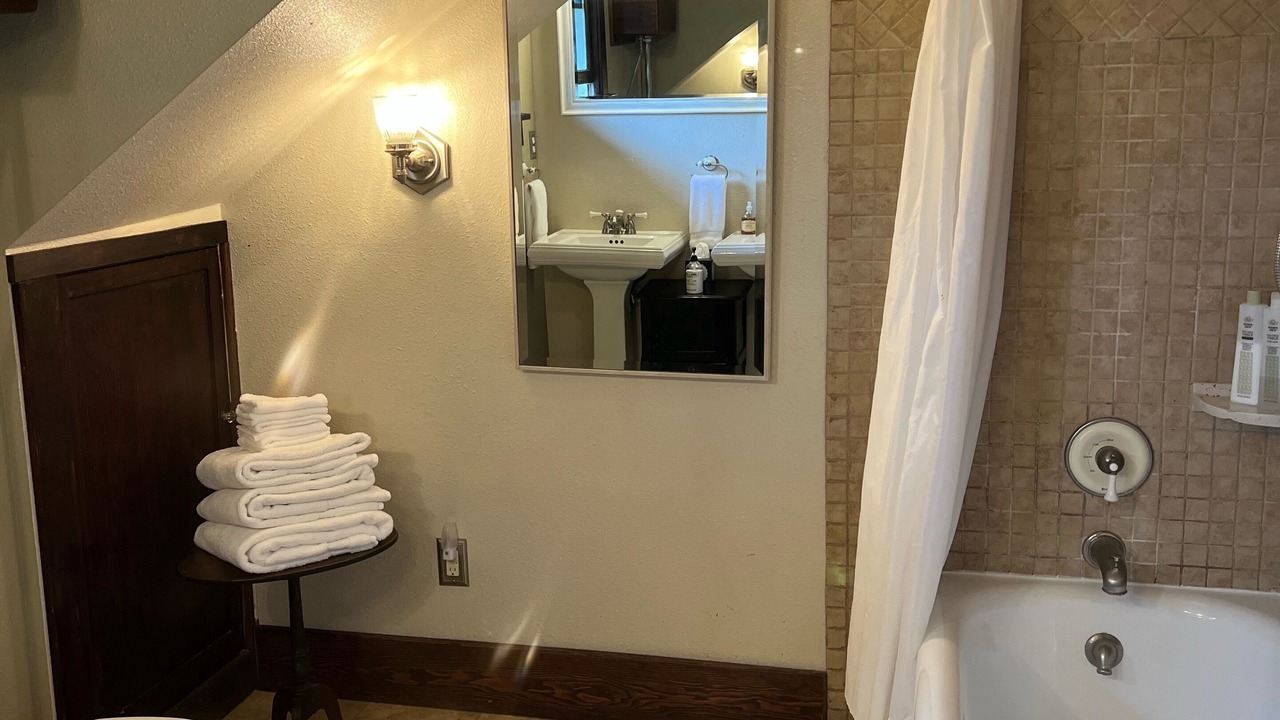 Photo of Bathroom in Hilltop