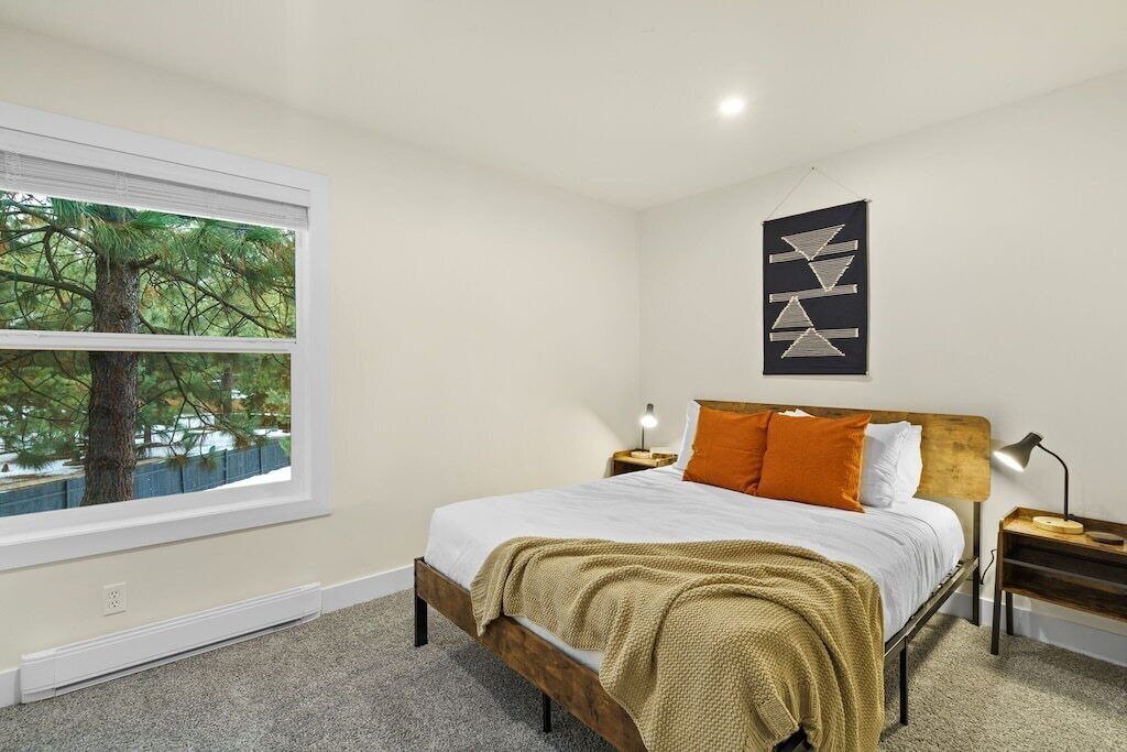 Photo of Bedroom in Deschutes River Woods
