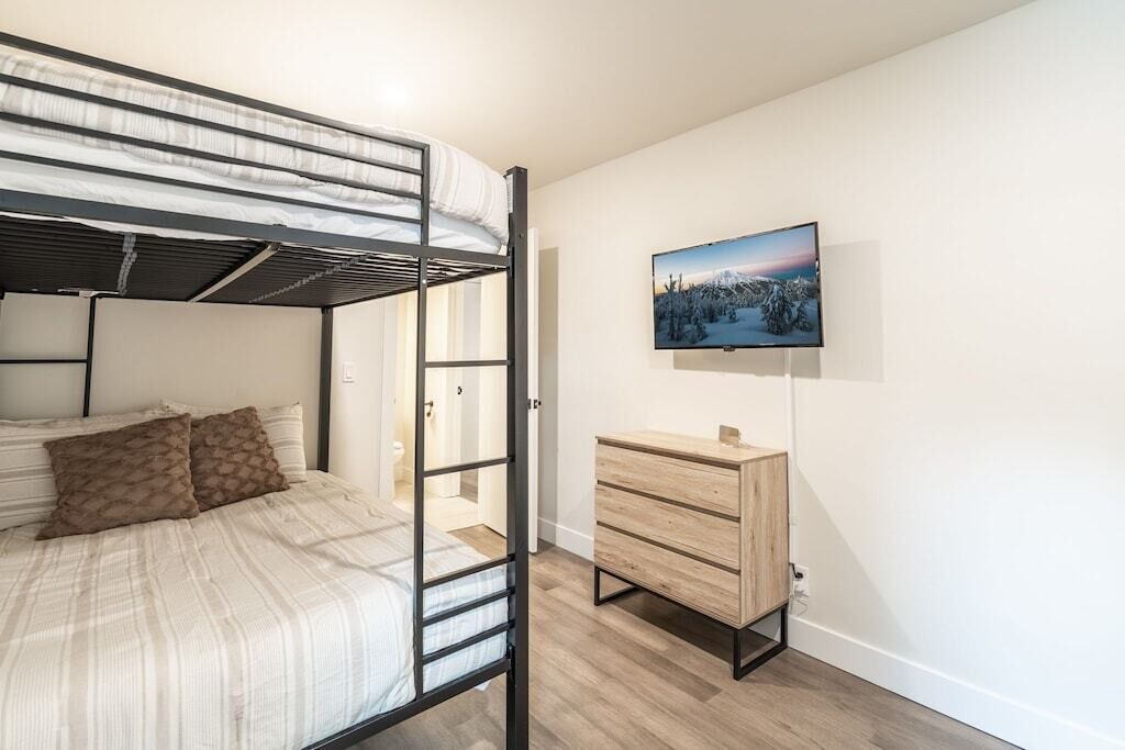 Photo of Bedroom in Deschutes River Woods