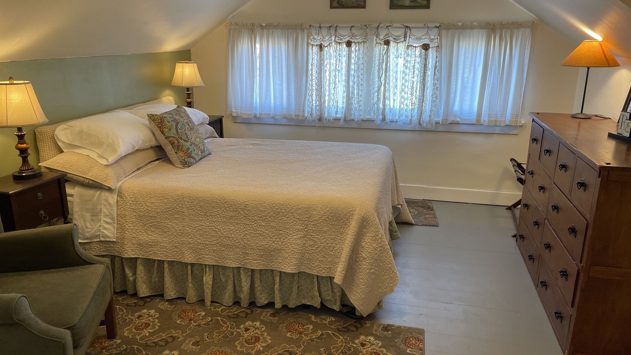 Photo of Bedroom in Manito