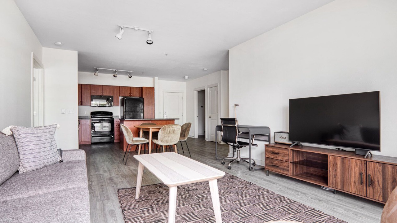 Photo of Livingroom in West Bellevue