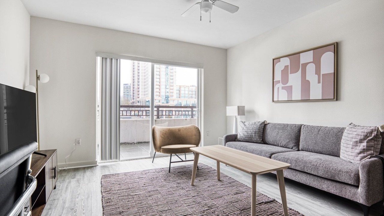 Photo of Livingroom in West Bellevue