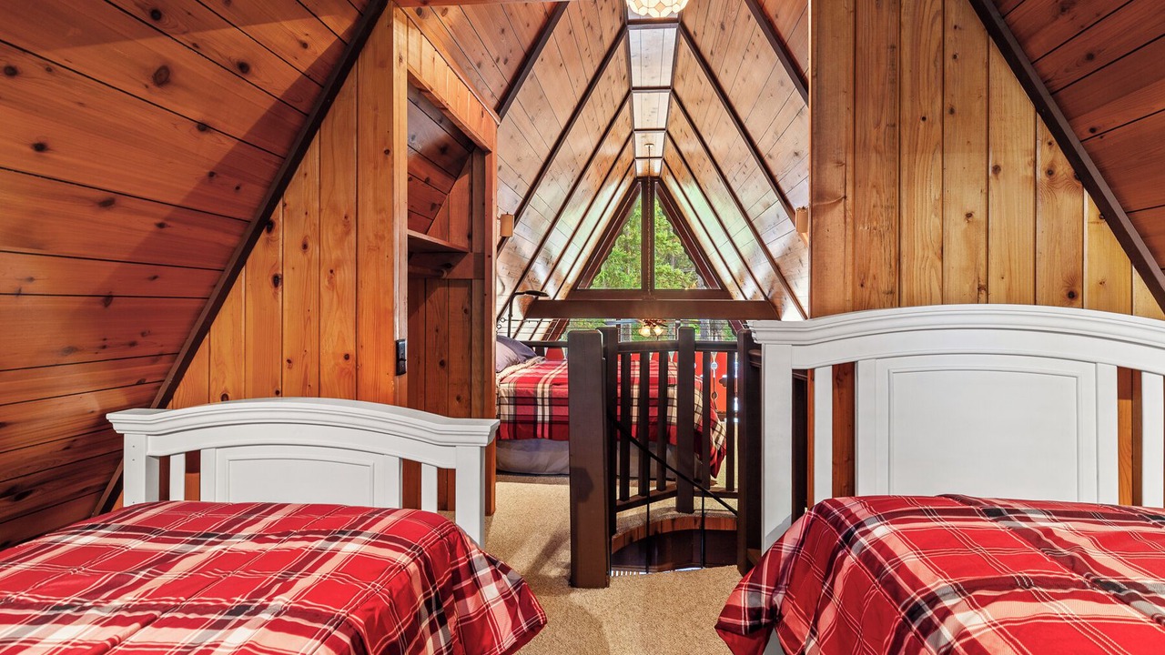 Photo of Bedroom in Sandpoint