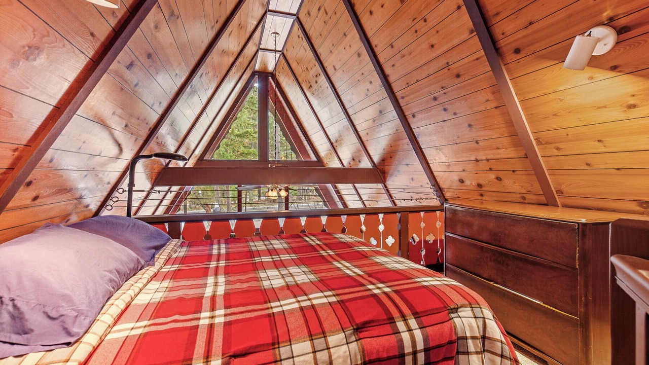 Photo of Bedroom in Sandpoint
