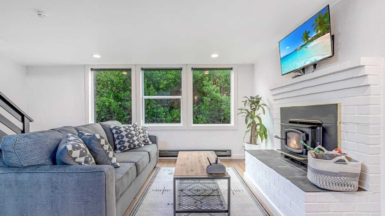 Photo of Livingroom in Ocean Shores