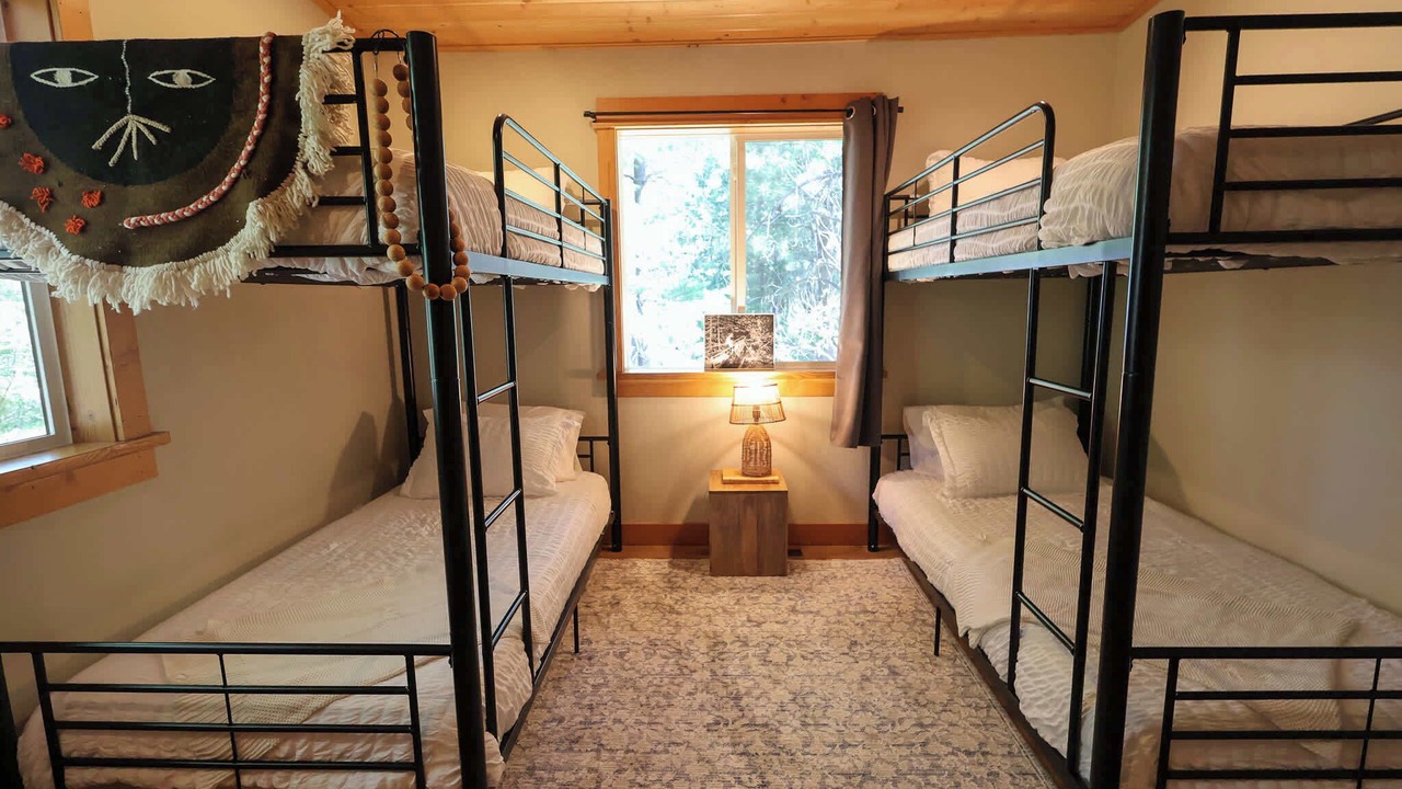 Photo of Bedroom in Mazama