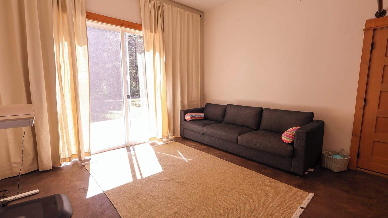 Photo of Livingroom in Mazama