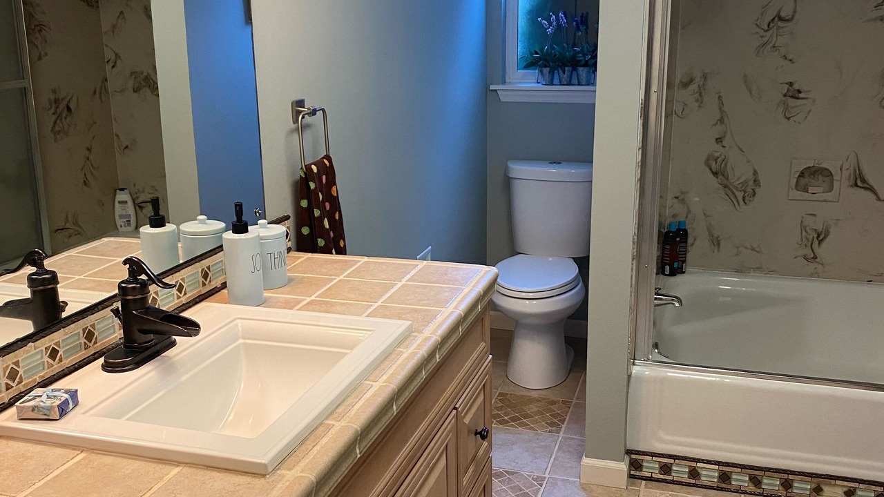 Photo of Bathroom in Bonney Lake