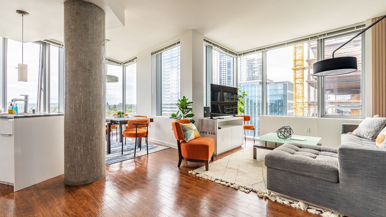 Photo of Livingroom in West Bellevue