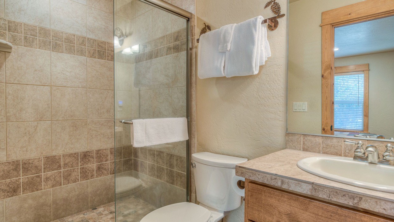Photo of Bathroom in Sunriver