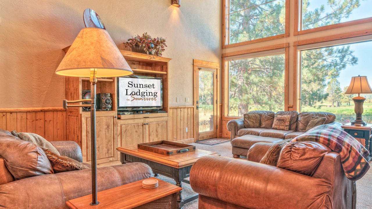 Photo of Livingroom in Sunriver