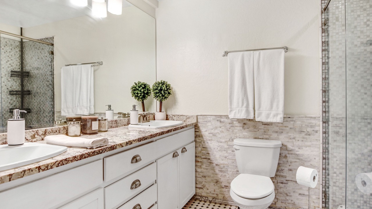 Photo of Bathroom in Murphy