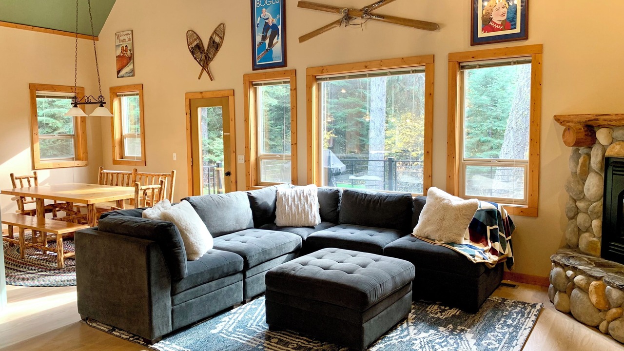 Photo of Livingroom in McCall