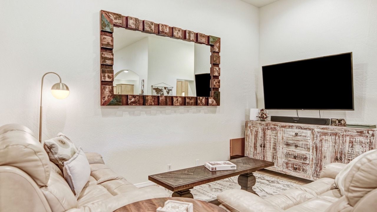 Photo of Livingroom in Murphy