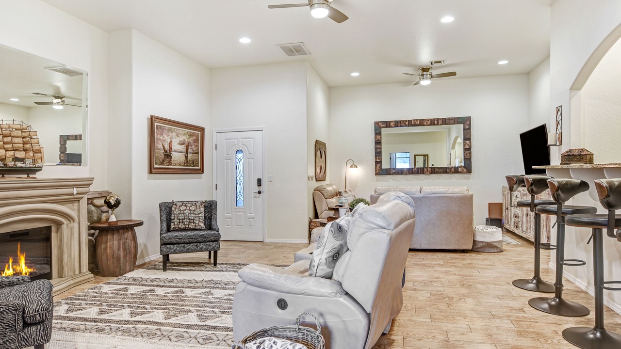 Photo of Livingroom in Murphy