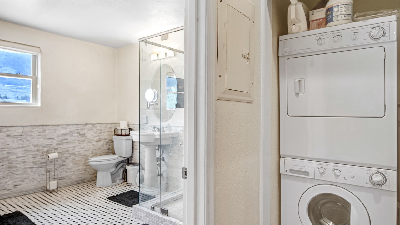Photo of Bathroom in Murphy